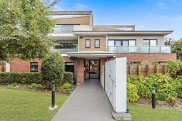 G06/2-4 Kent Road, Box Hill