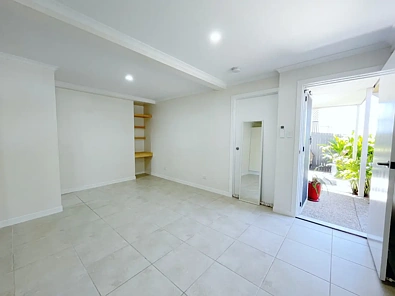 3/6 Margaret Street, Camp Hill, QLD 4152, 0房, 1浴, Studio