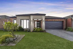 36 Fieldstone Crescent, Cranbourne North