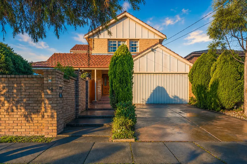 MODERN LIVING ON A GRAND SCALE OFFERING 3 LIVING ZONES