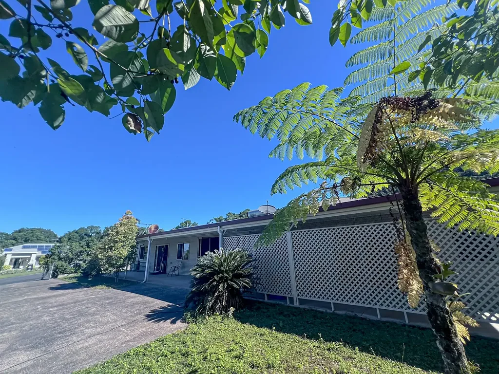 Tully 4房  Dual Living home ~ A true Tully Treasure