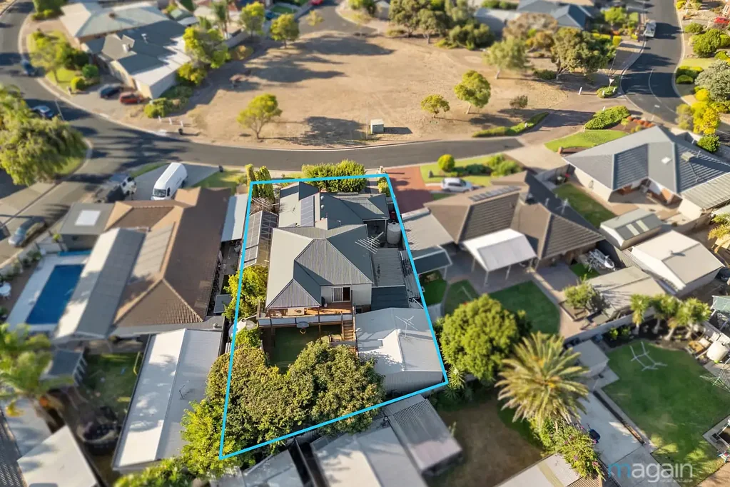 Seaford Rise 5Phòng ngủ SOLD BY DAVID HAMS