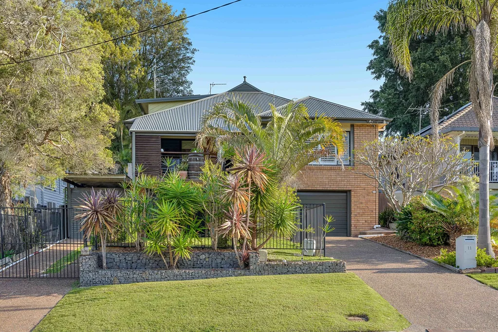 11 Montrose Avenue, Adamstown Heights, NSW 2289