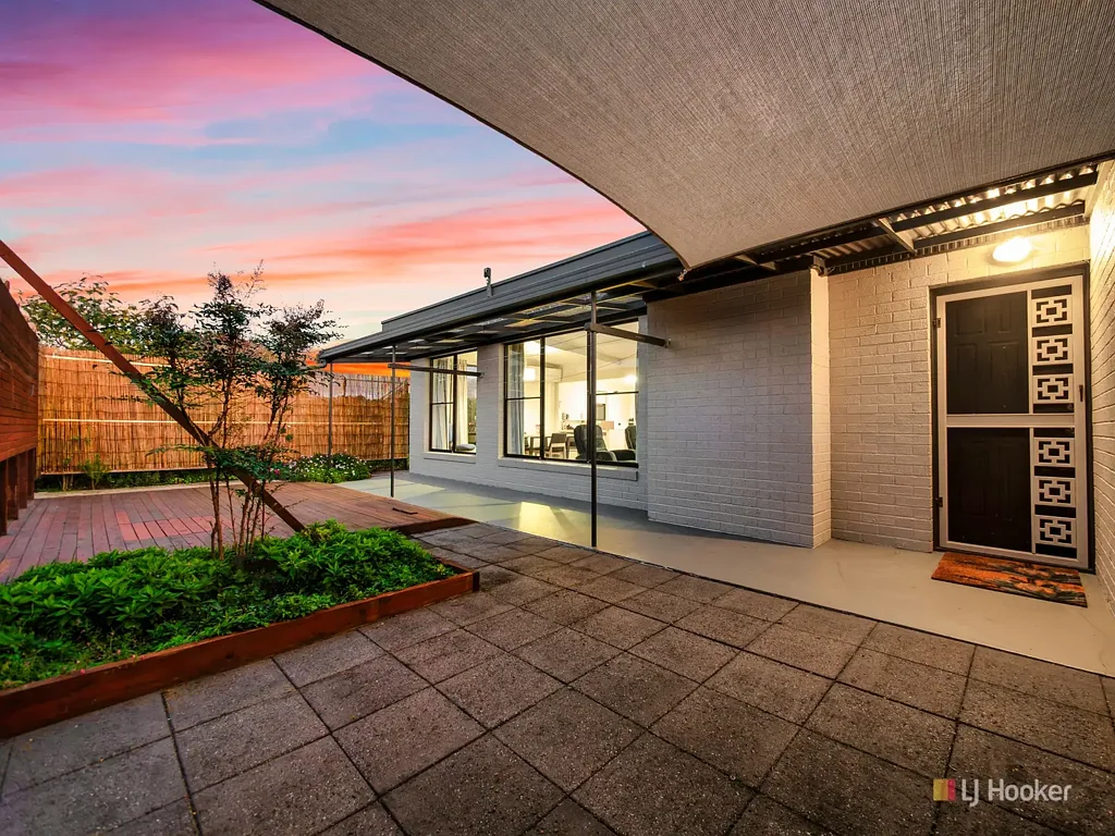 Wynyard 2 Bedroom Simply Move In – Walk-In Walk-Out Perfection