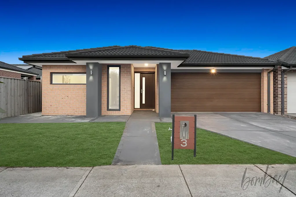 3 Puckle Avenue, Mickleham, VIC 3064