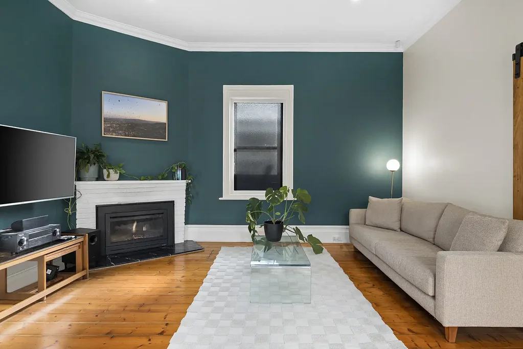 Elegant Fully Furnished Period Home in the Heart of Elsternwick