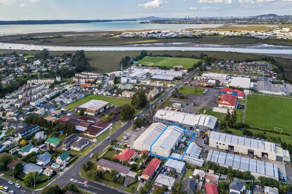 Te Atatu South  100% Warehouse! 760 sqm