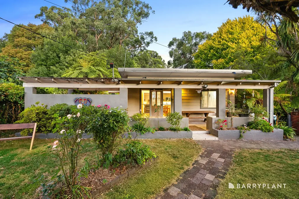 2 Hilditch Avenue, East Warburton, VIC 3799