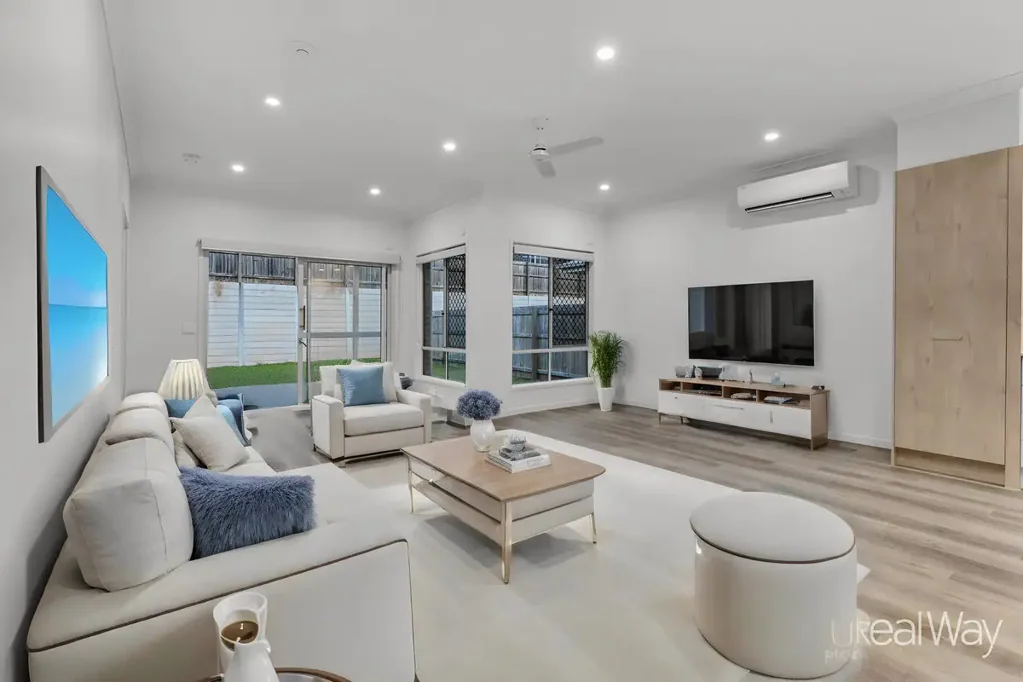 2 Twilight Drive, Spring Mountain, QLD 4300
