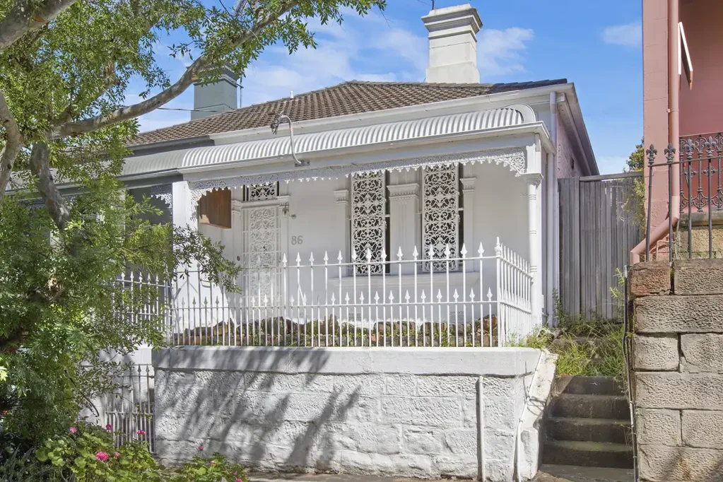 Beautifully Refurbished North facing Victorian Residence | Unfurnished