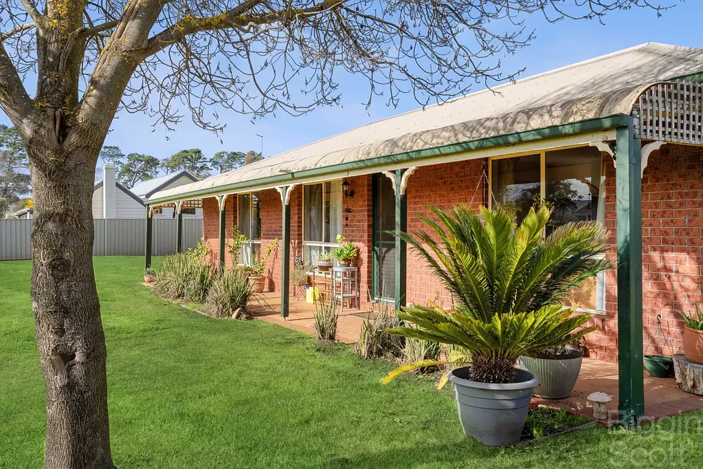 13-15 Suburban Street, Clunes, VIC 3370