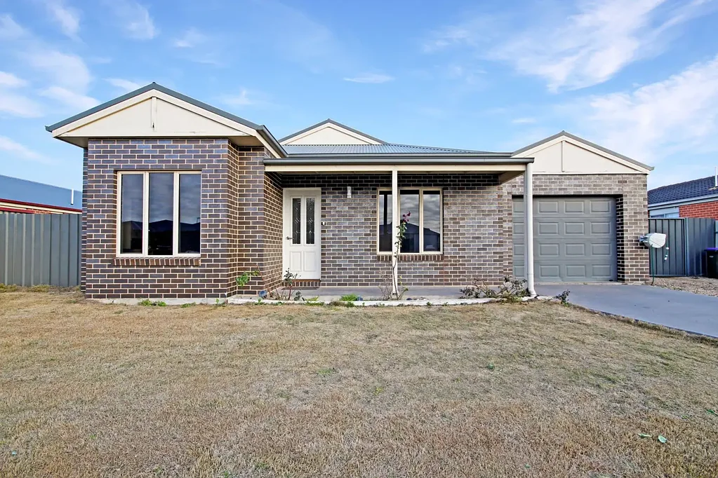 6 Tobruk Street, Horsham, VIC 3400