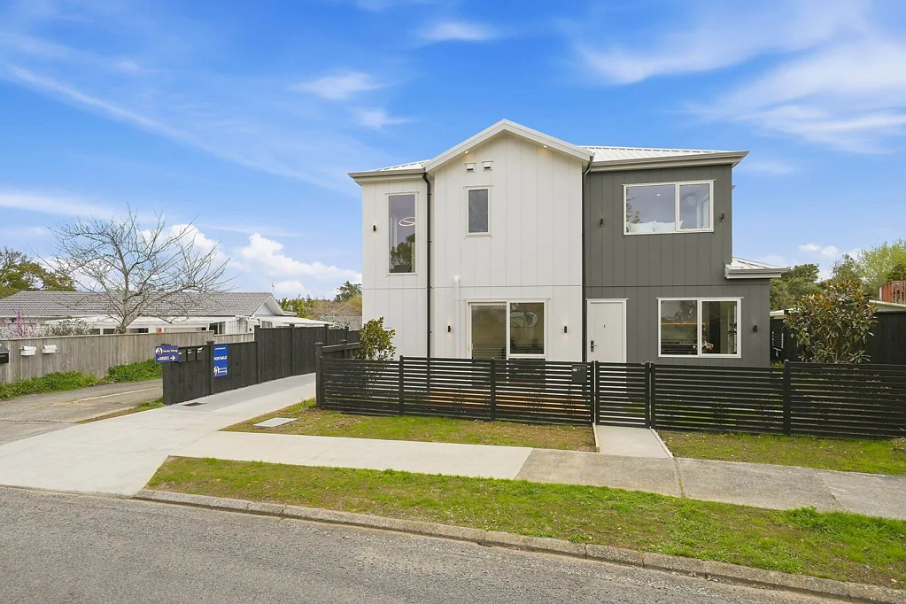 Pakuranga Heights 3침실 PREMIUM FREESTANDING DELIGHT