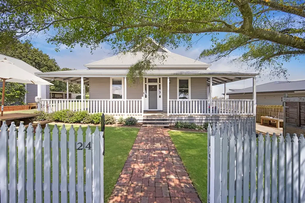 Koroit 4房  Timeless Charm And Modern Comfort In Koroit