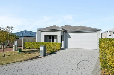 Willetton 5 Slaapkamer NEW PRICE! BUILT CIRCA 2019 EASY CARE WHSZ HOME
