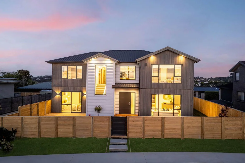 Browns Bay 5 Slaapkamer Exceptional Living in the Heart of Northcross