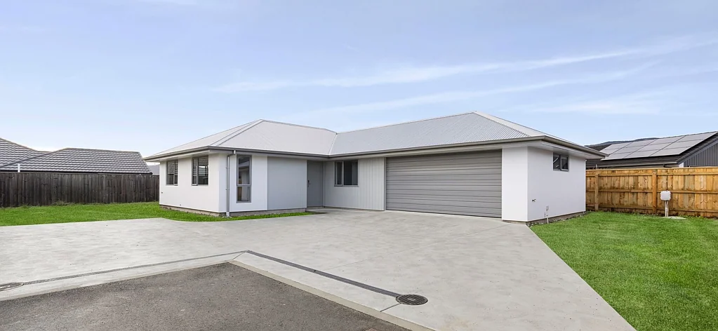Richmond 3 Bedroom Brand New Living! Right In The Heart Of It All!