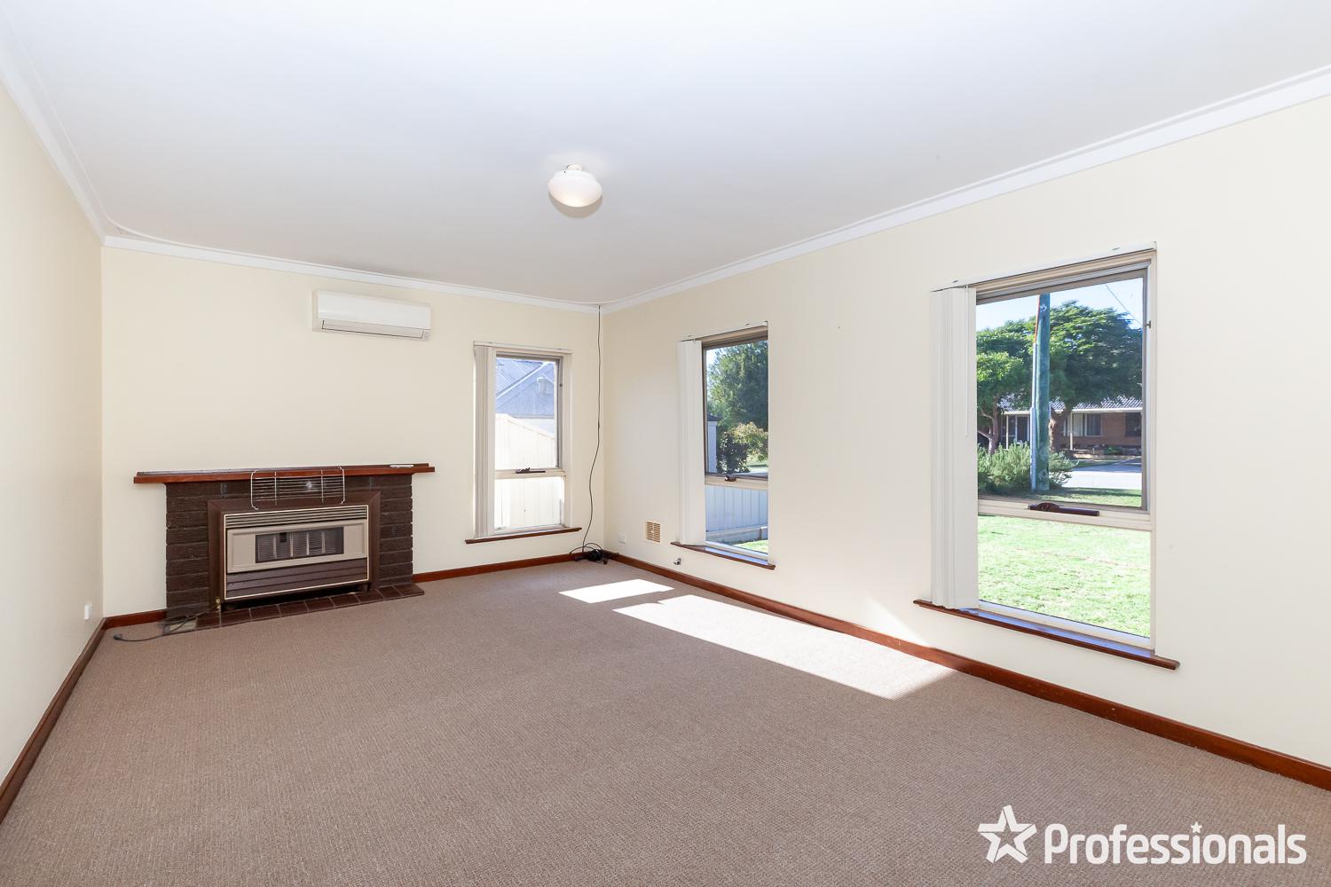 17 SLEE AV, KELMSCOTT WA 6111, 0 Bedrooms, 0 Bathrooms, House