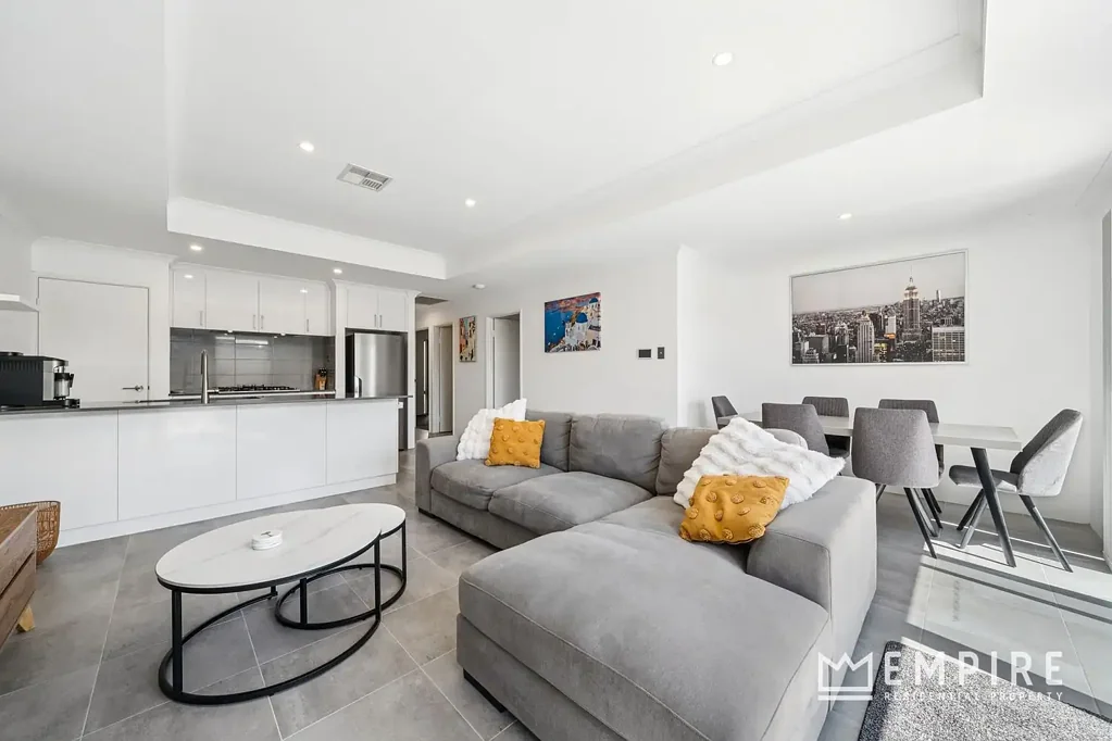 4 Jandari Mews, Success, WA 6164