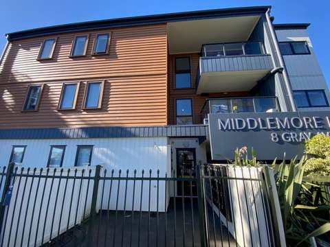 Modern One Bedroom Apartment for Rent