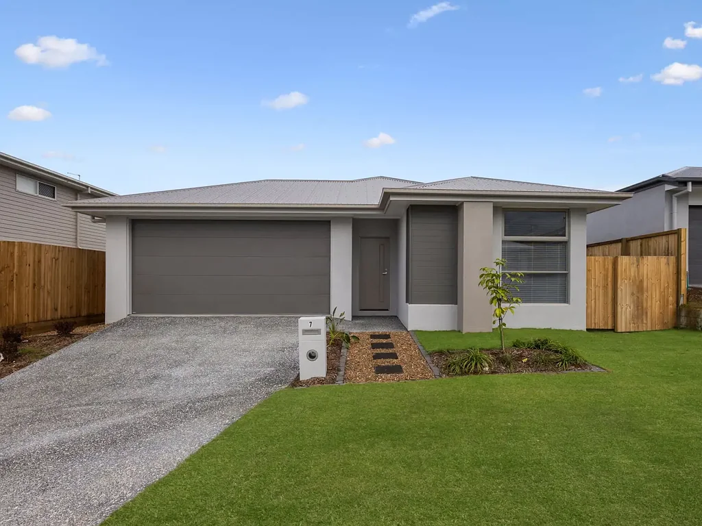 BRAND NEW! - Spacious Family Home in Convenient Location