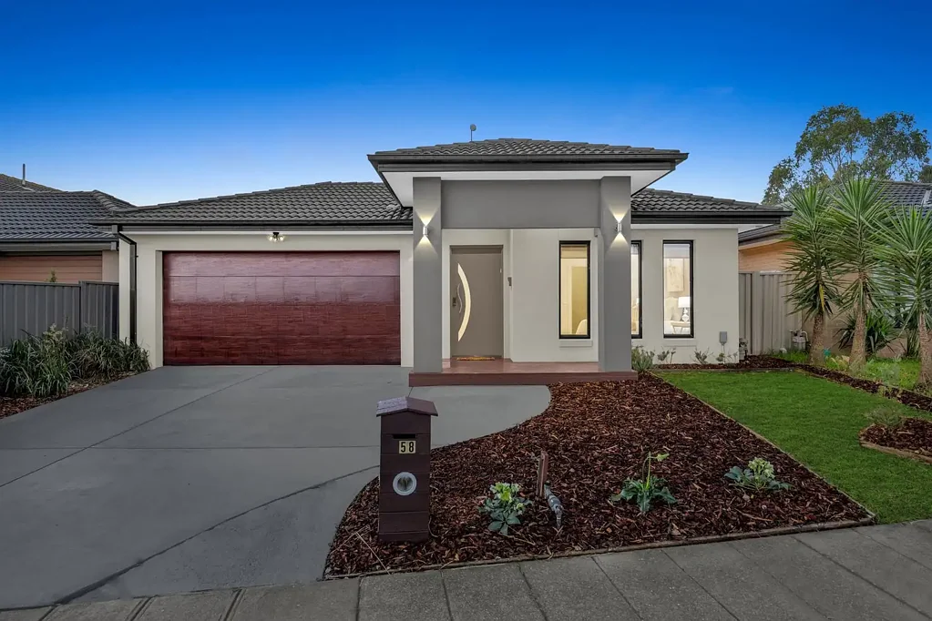 Lynbrook 3房 简介：奢华、宽敞与轻松的家庭生活 The Brief: Luxury, Space and Effortless Family Living