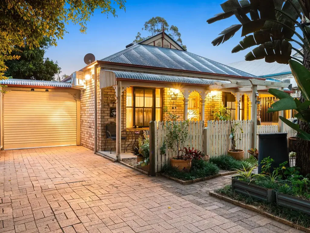 Forest Lake 3ਬੈੱਡਰੂਮ Charming Forest Lake Home With Character