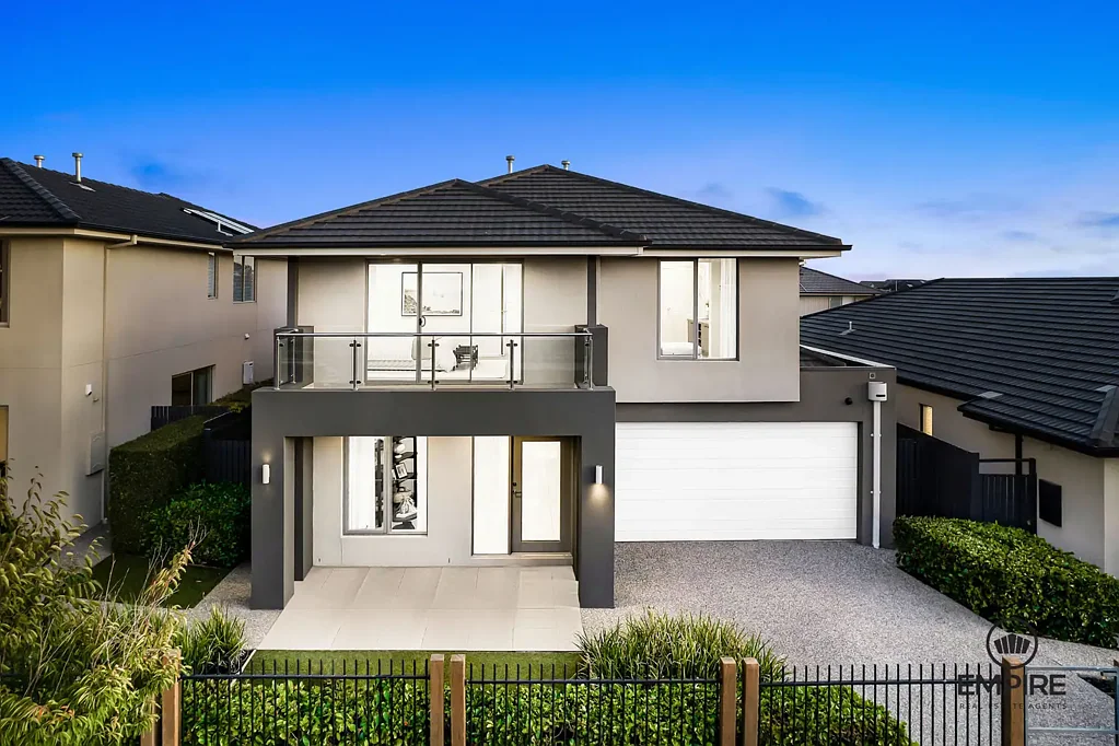30 Waterman Drive, Clyde, VIC 3978