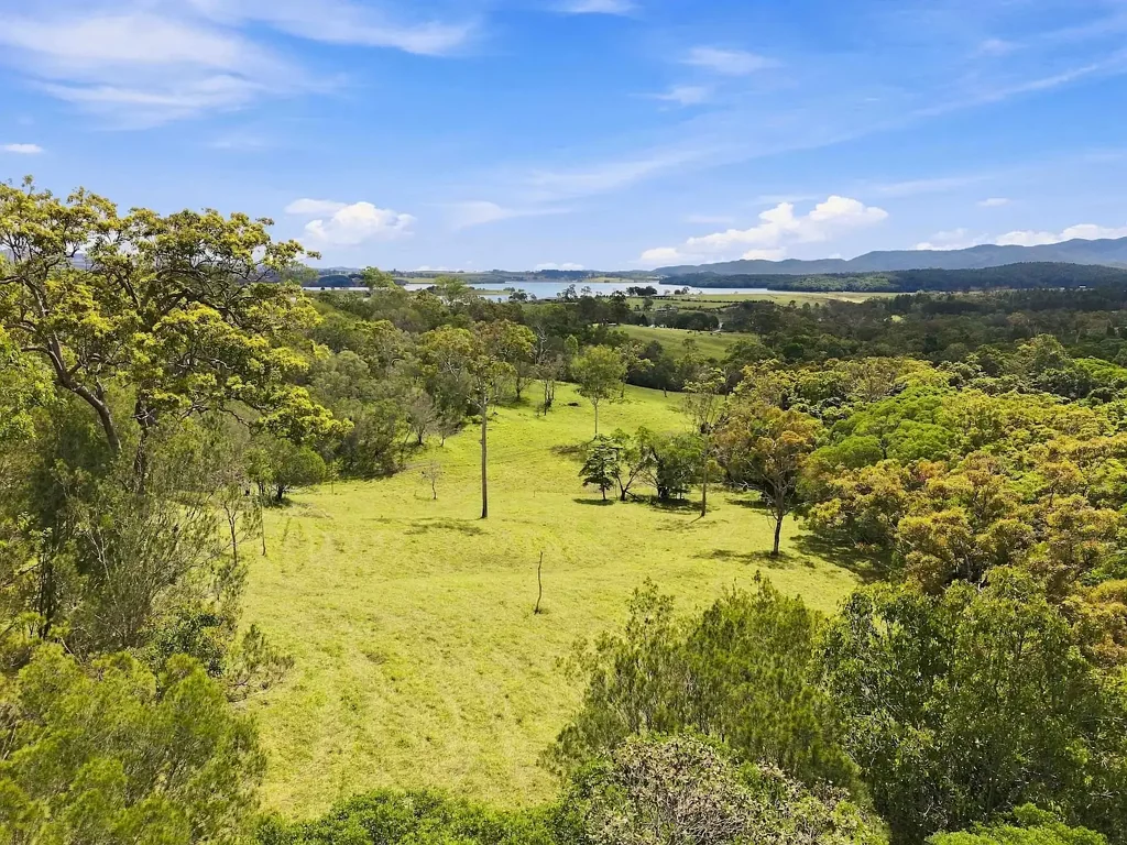 Barrine  28 Acres  I Near Lake Tinaroo  I Permanent Spring I  Privacy with Endless Possibility