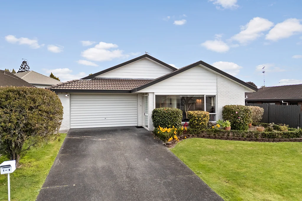 1/8 Solana Court, Botany Downs, Manukau City, Auckland