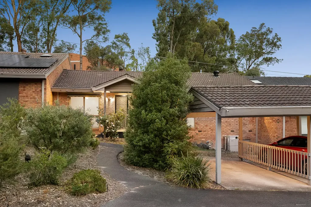 2/16 Inez Avenue, Eltham, VIC 3095