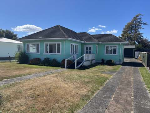 Tokoroa 3Phòng ngủ PRIME CENTRAL LOCATION