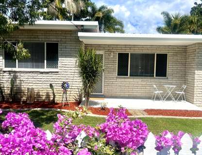 10 RATHBONE PLACE, Labrador, QLD 4215, 4 Bedrooms, 2 Bathrooms, House