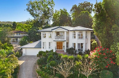 Indooroopilly 5 Slaapkamer Newly-Renovated Cul-de-Sac Family Home