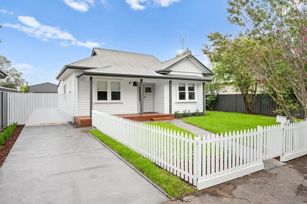 34 Goomalibee Street, Benalla, VIC 3672