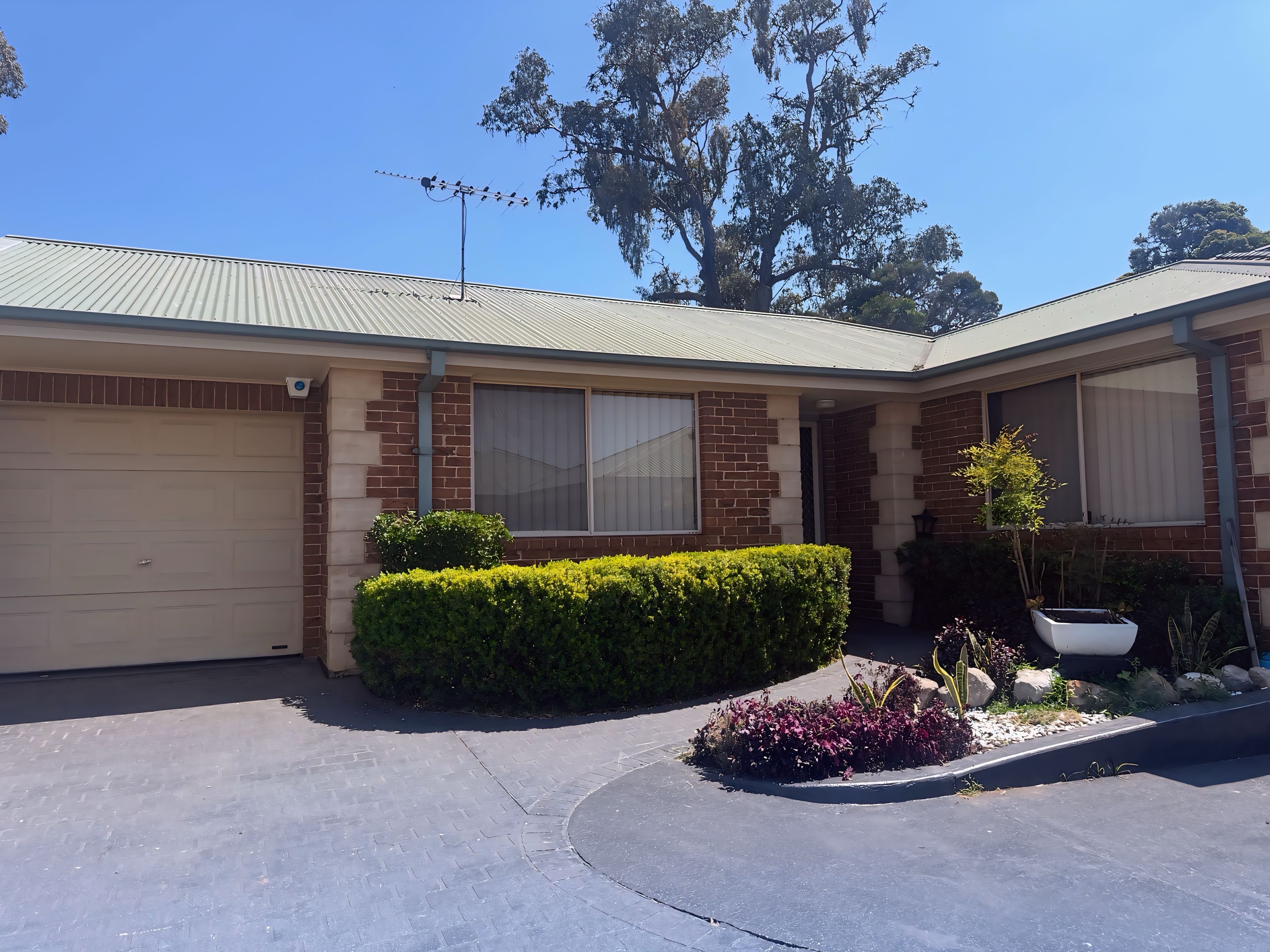 UNIT 4 52 CANBERRA ST, OXLEY PARK NSW 2760, 0部屋, 0バスルーム, House