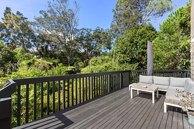 Massey 4 Bedroom Waitakere Views Without the Drive