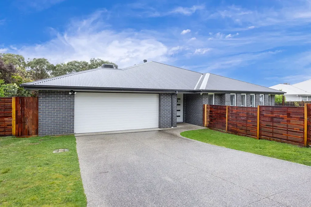 28 Crestwood Drive, Rosebud, VIC 3939