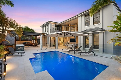 Peregian Springs 6Kwarto Prestigious Mansion-Style Home in Peregian Springs.