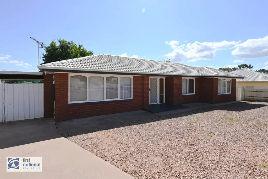 Port Augusta West 3Habitaciones A Smart Start in a Sought-After Location