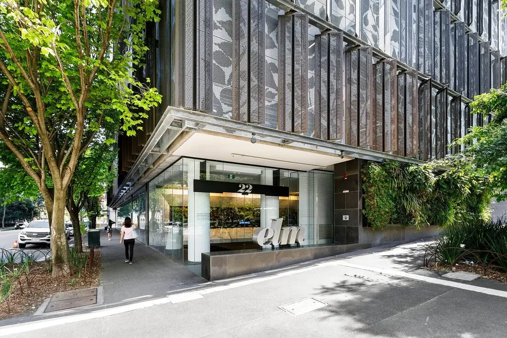 Super-sassy style and space at the gateway to the CBD