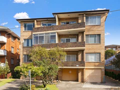 Rockdale 2 Bedroom Modern Unit with Light-Filled Living and Prime Location