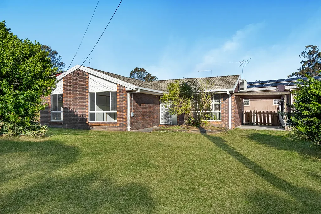 12 Bowen Street, Churchill, QLD 4305