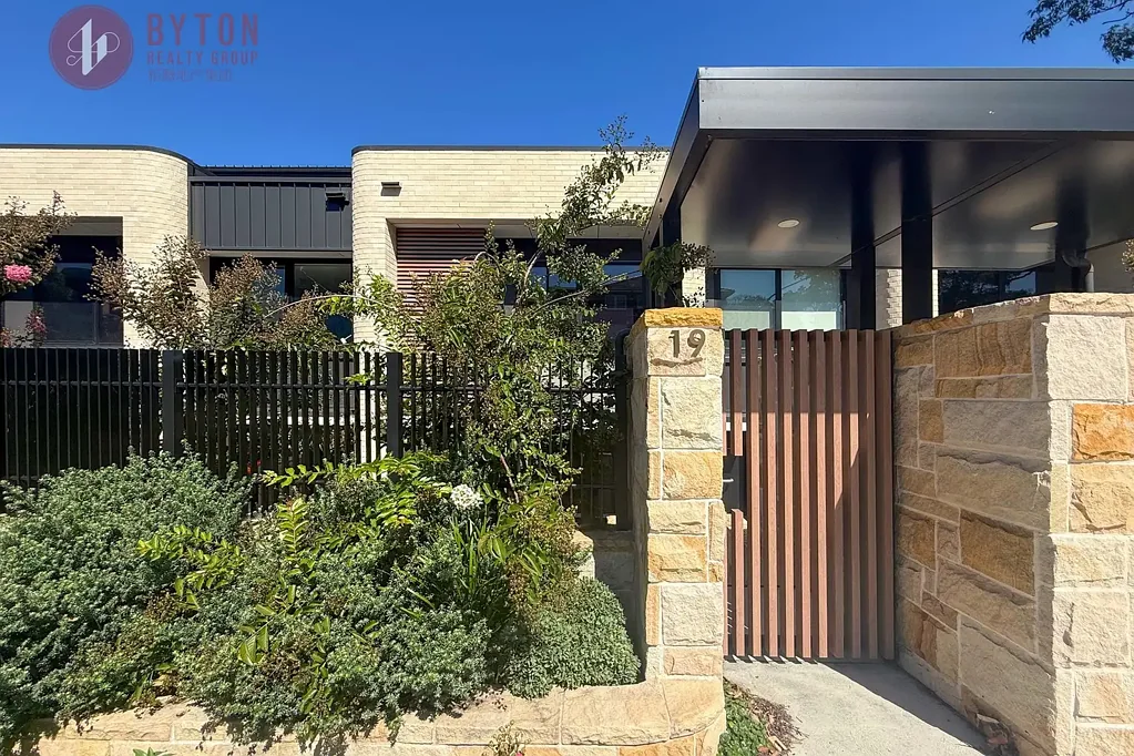 Brand New Luxury 4 Bedroom Townhouse with North-Facing Courtyard