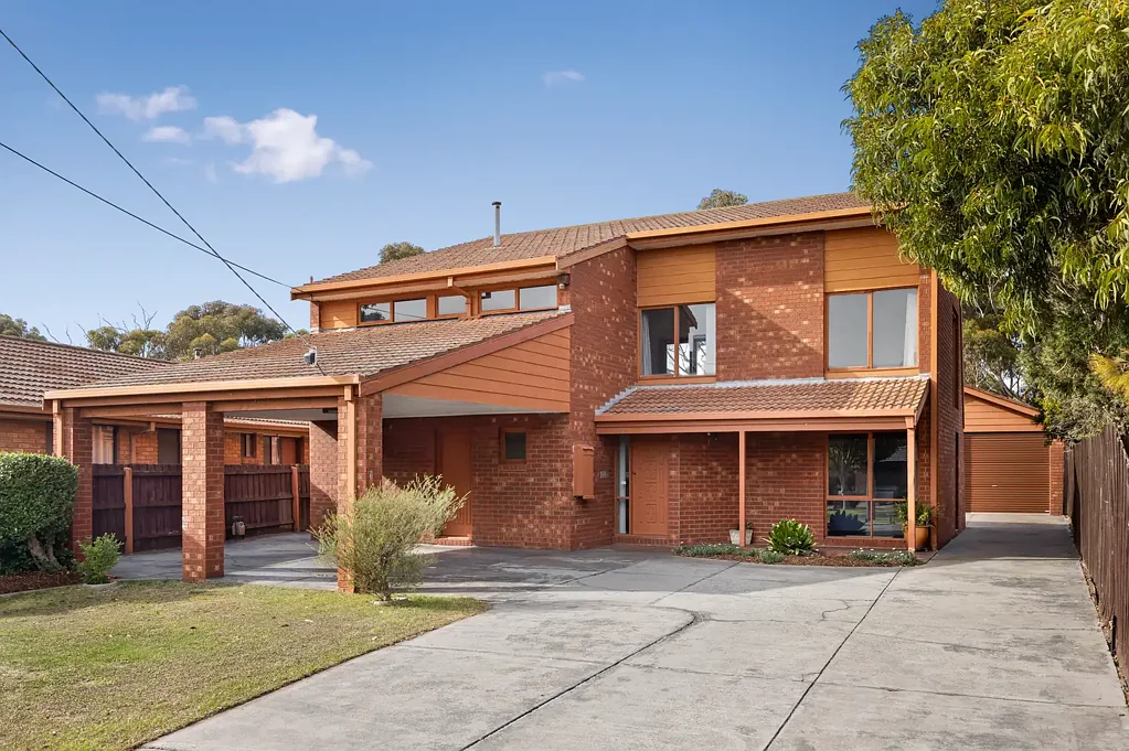 Altona Meadows 4chambre Family Proportions On The Park