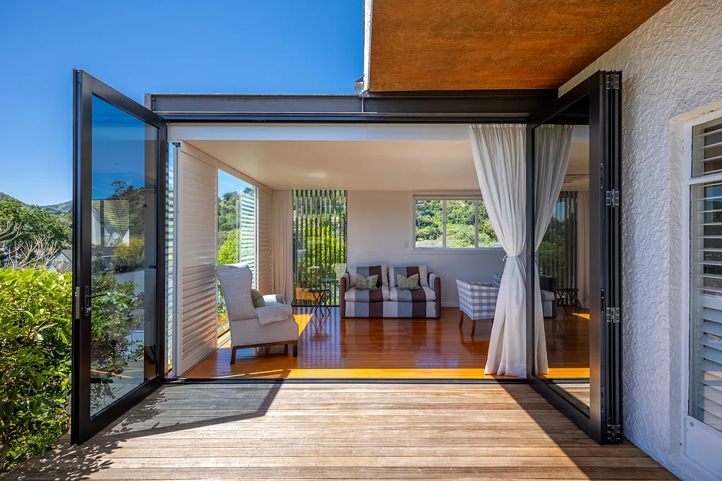 Nelson City 3房  Stylish 1950s Gem with Award-Winning Addition