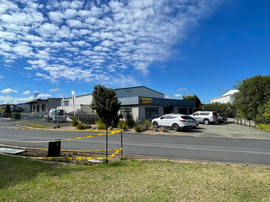 Pukekohe  362M² WAREHOUSE AND OFFICE