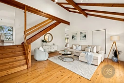 4 Midas Court, Eatons Hill
