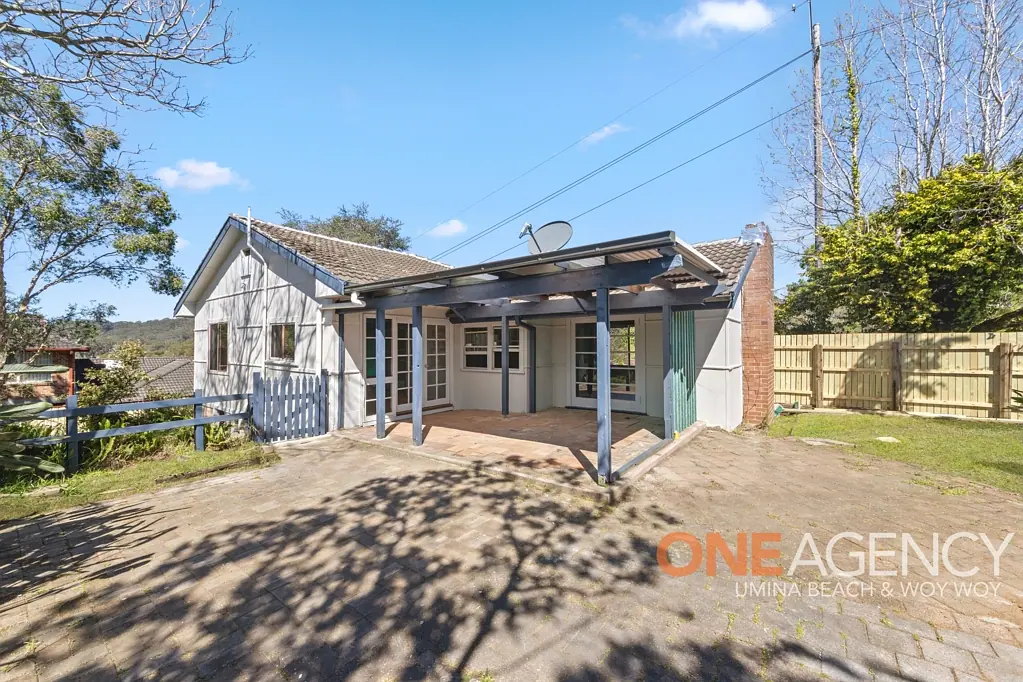 Family home with garage !