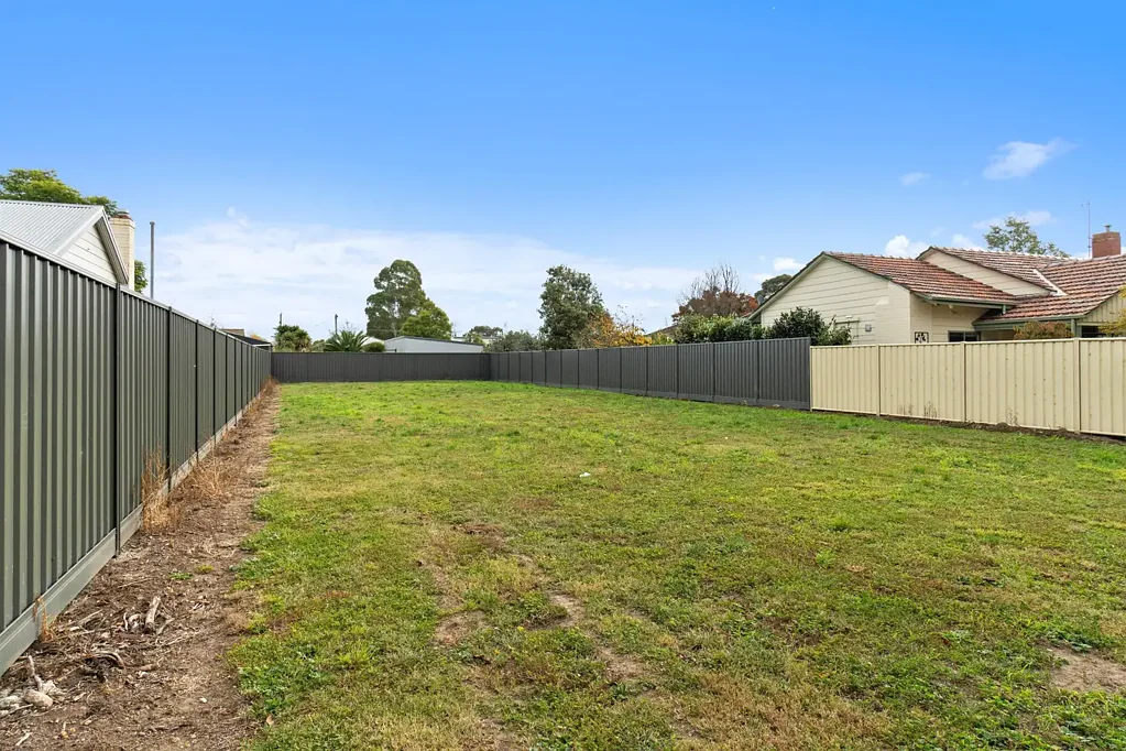 Sale Prime Vacant Land in Established Area